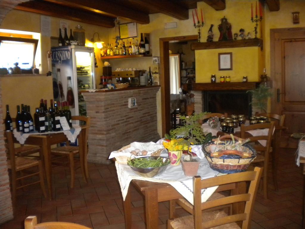 Agriturismo Le Vergare Offagna Luaran gambar